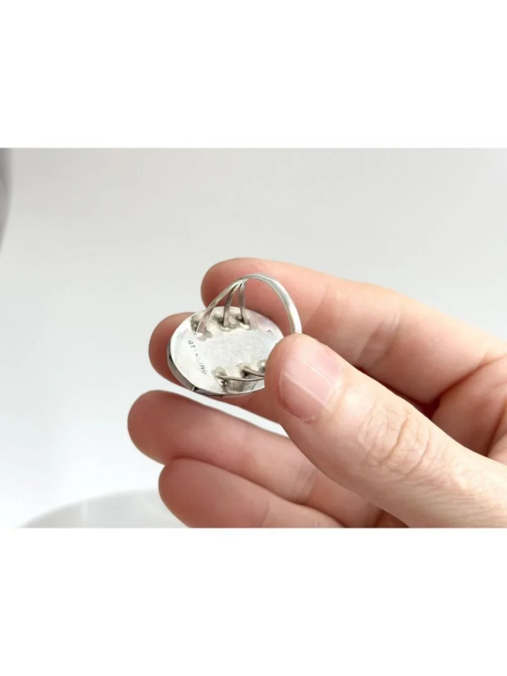 White Buffalo Turquoise Oval Jumbo Sterling Silver 925 Vintage Ring - sz 8
